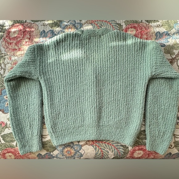 BEAUTIFUL NWOT Willow Moon Cozy V-Neck Button Down Cardigan Sweater - Picture 3 of 5